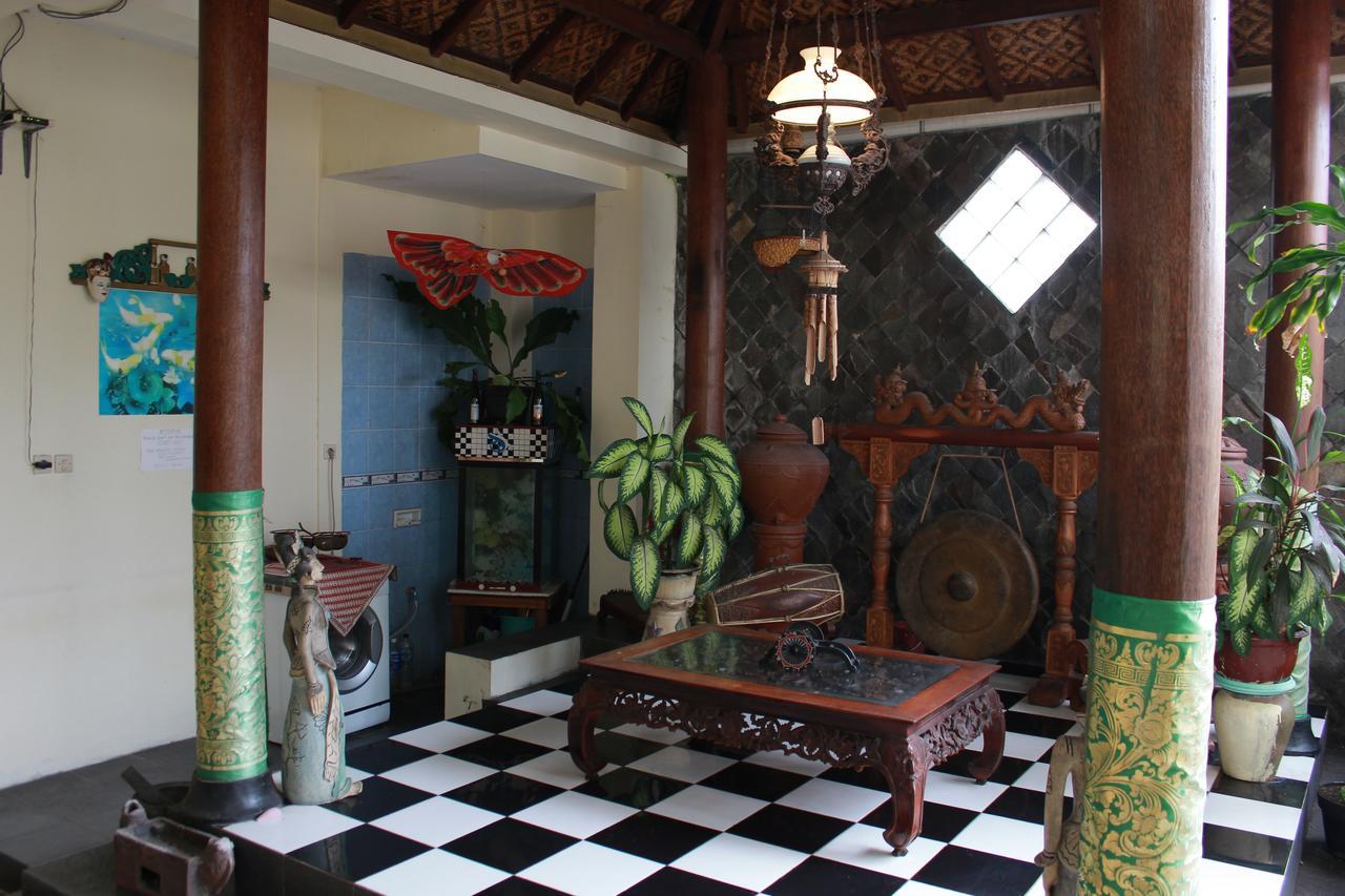 La Javanaise Home Stay Malioboro Yogyakarta Exterior foto