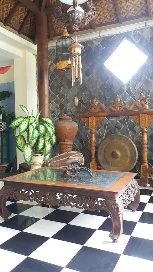 La Javanaise Home Stay Malioboro Yogyakarta Exterior foto