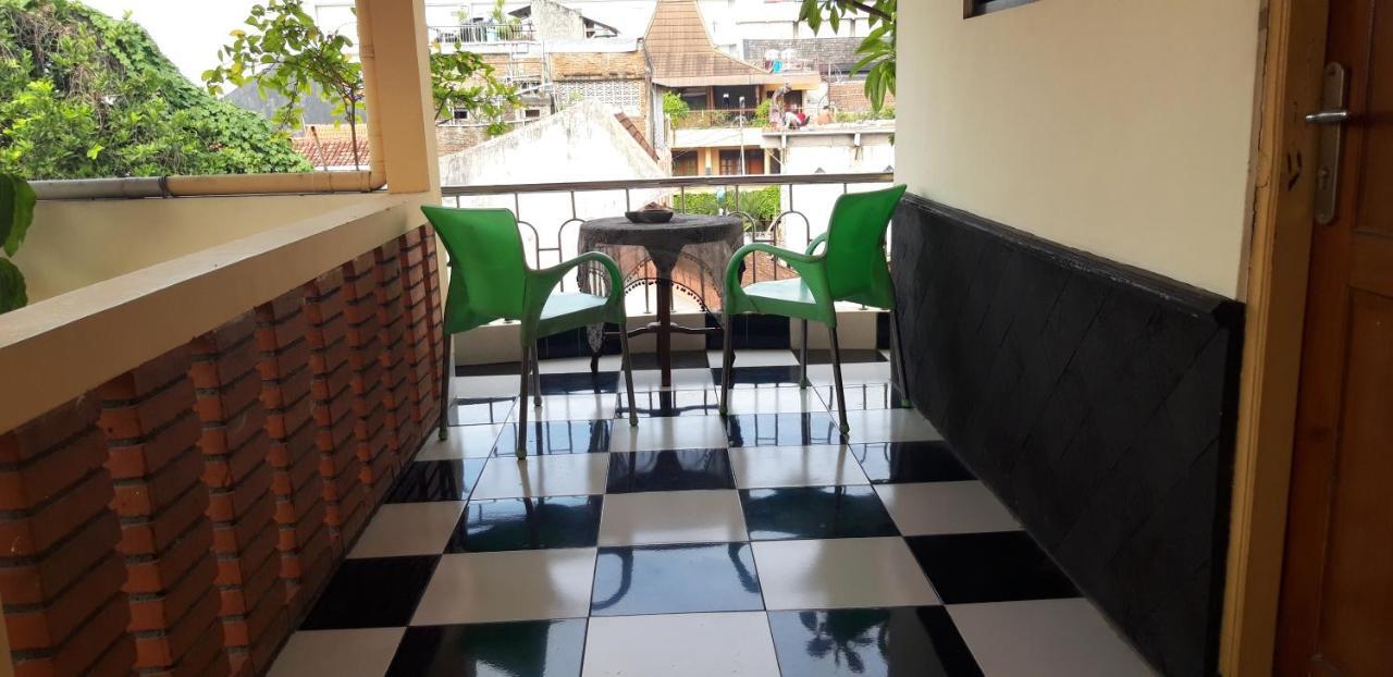 La Javanaise Home Stay Malioboro Yogyakarta Exterior foto